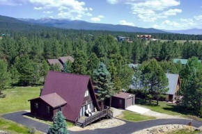 Rustic Mountain Getaway~Golf~Skiing~Hiking